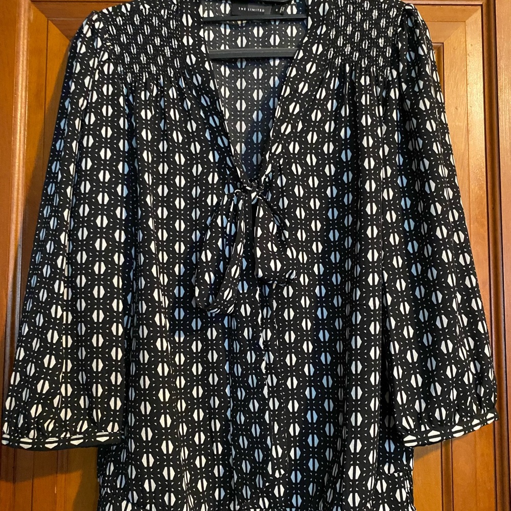 The Limited tie front blouse, black/white geometric, 3/4 sleeve, size small